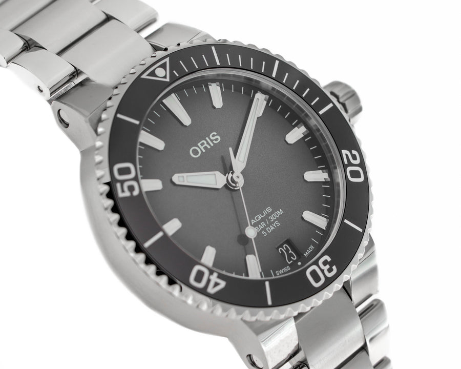 Aquis date calibre 400 40077694154-0782209peb