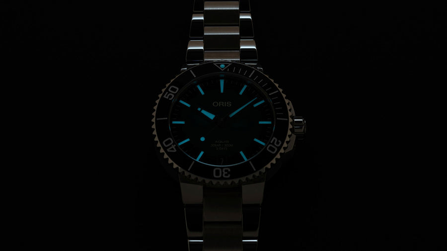 Aquis date calibre 400 40077694157-0782209peb