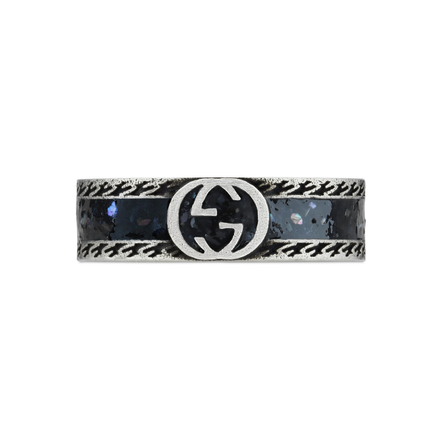 Interlocking G Ring in sterling silver and black enamel with detail YBC645573002