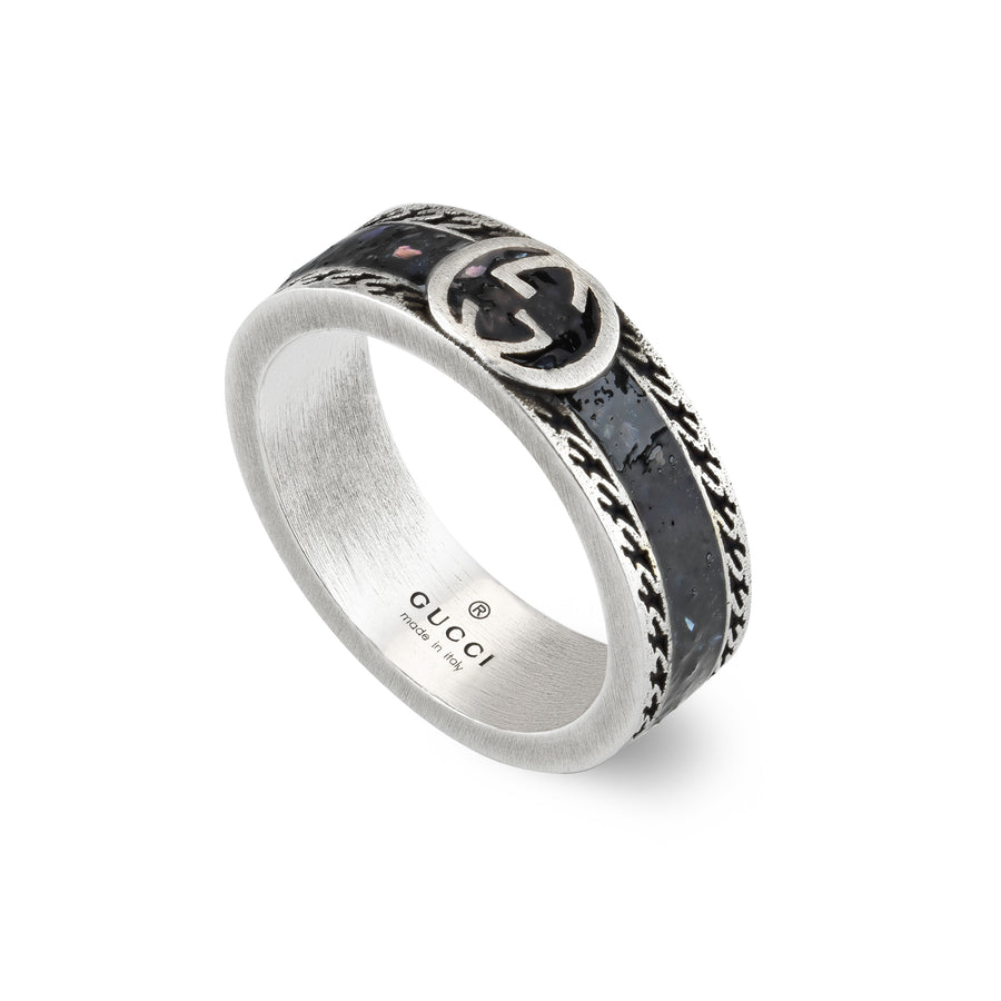 Interlocking G Ring in sterling silver and black enamel with detail YBC645573002